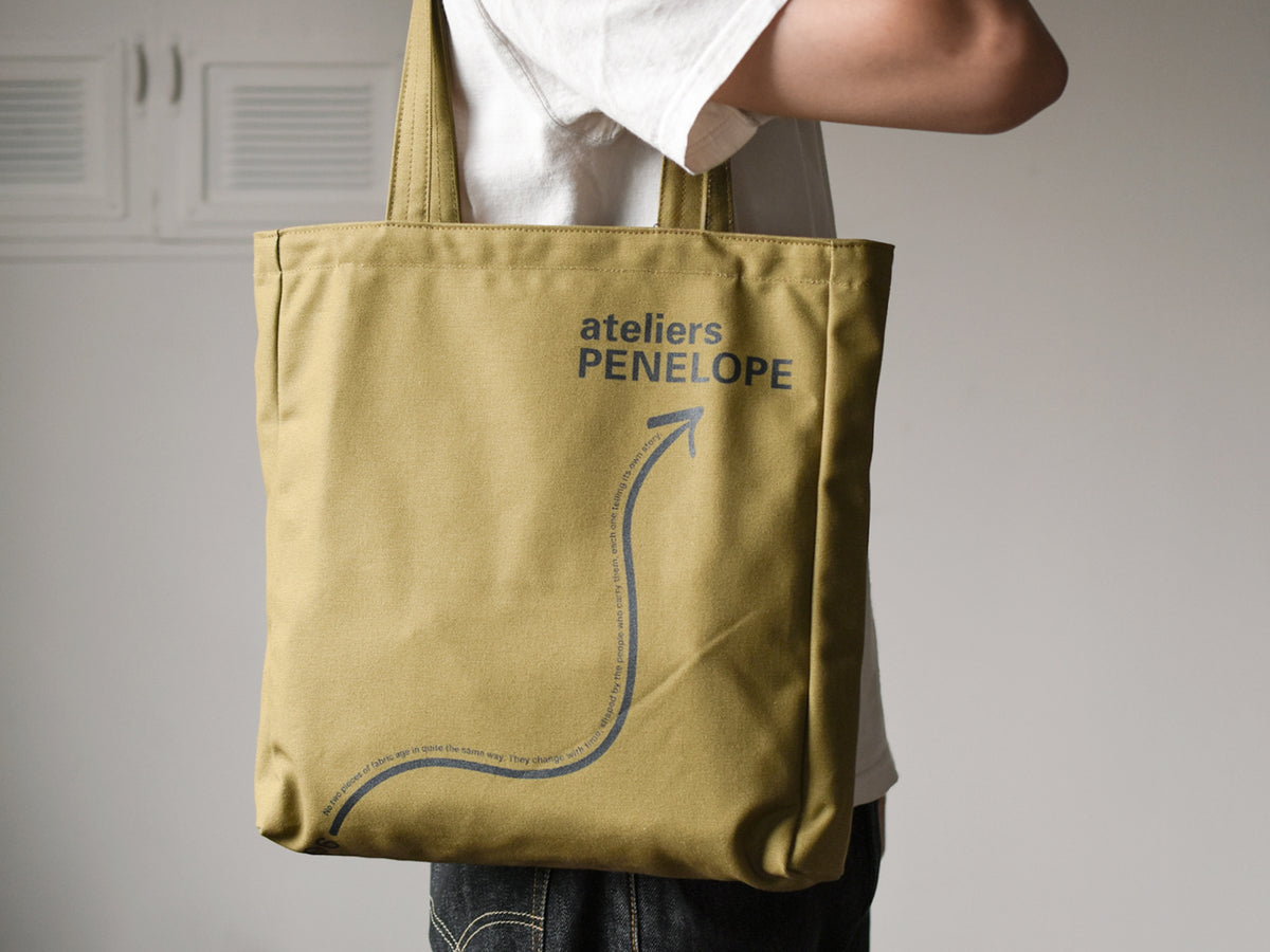 30th Arrow Tote