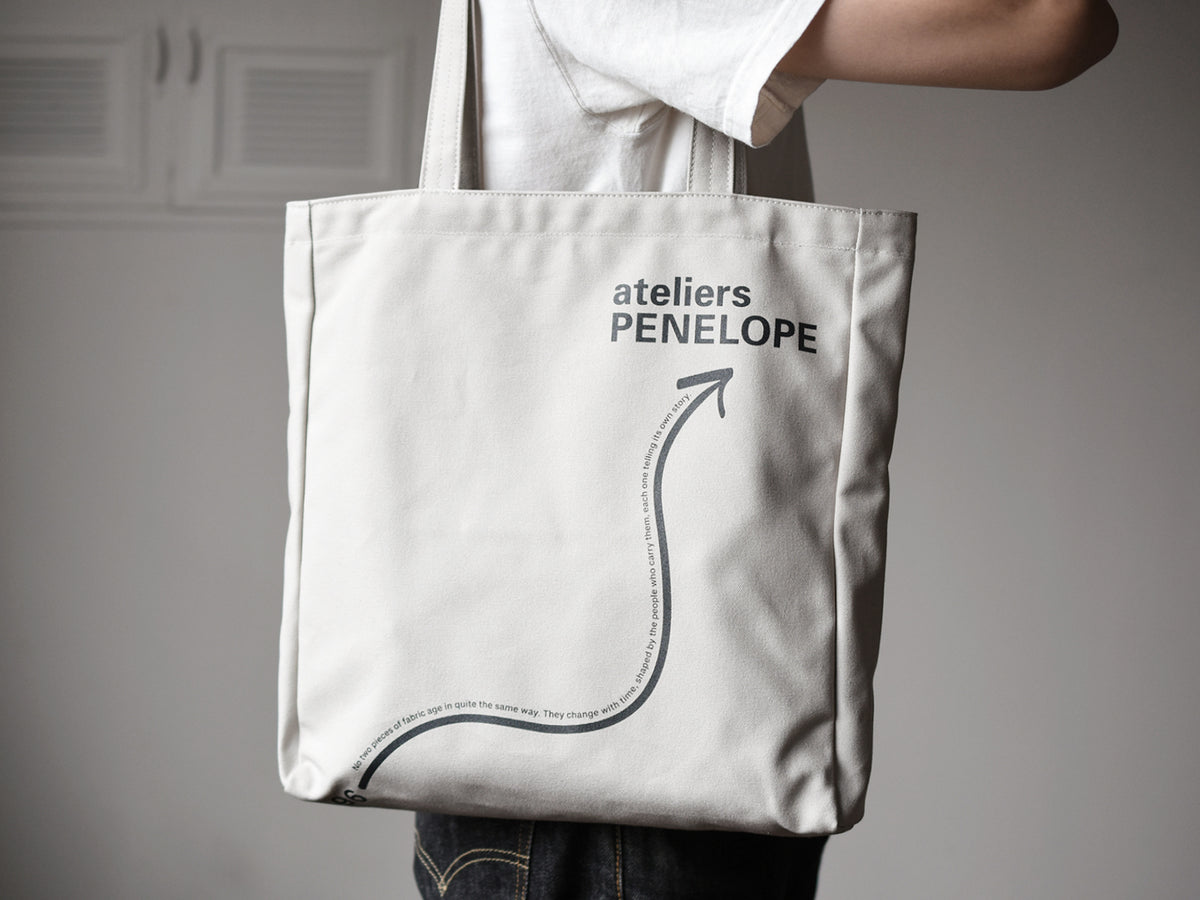 30th Arrow Tote