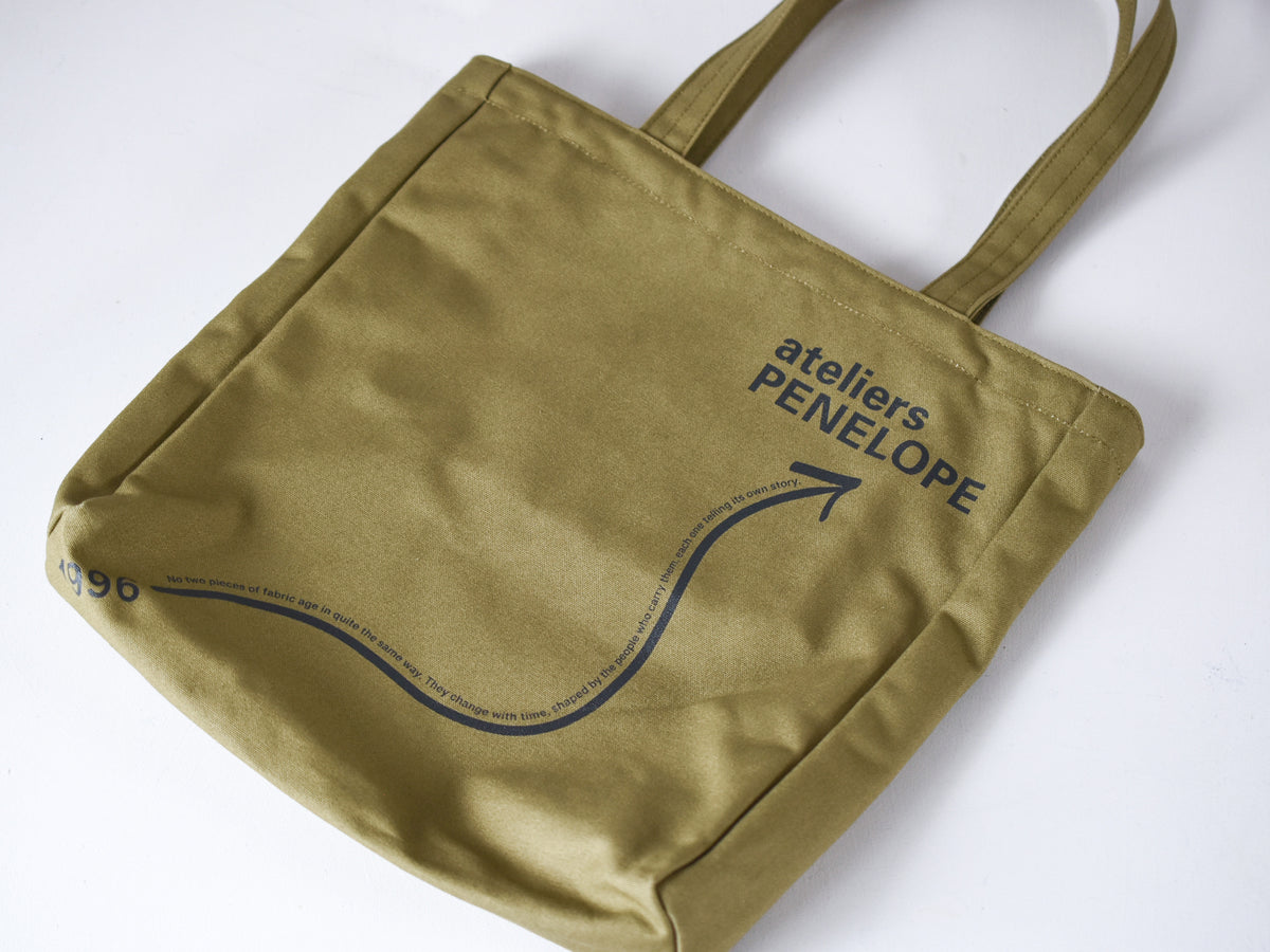 30th Arrow Tote
