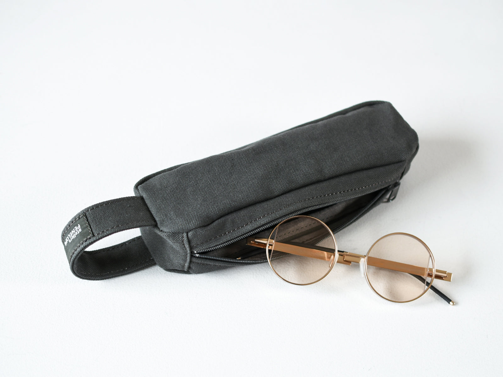 Bee Pen Case