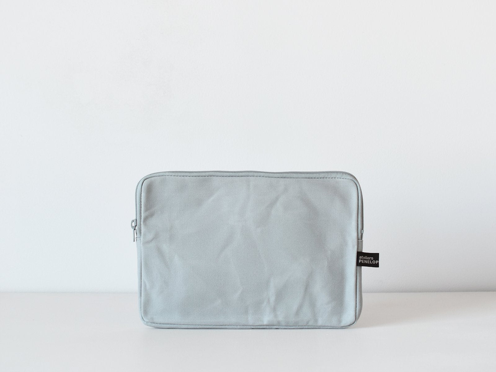 Hold Pouch(S)