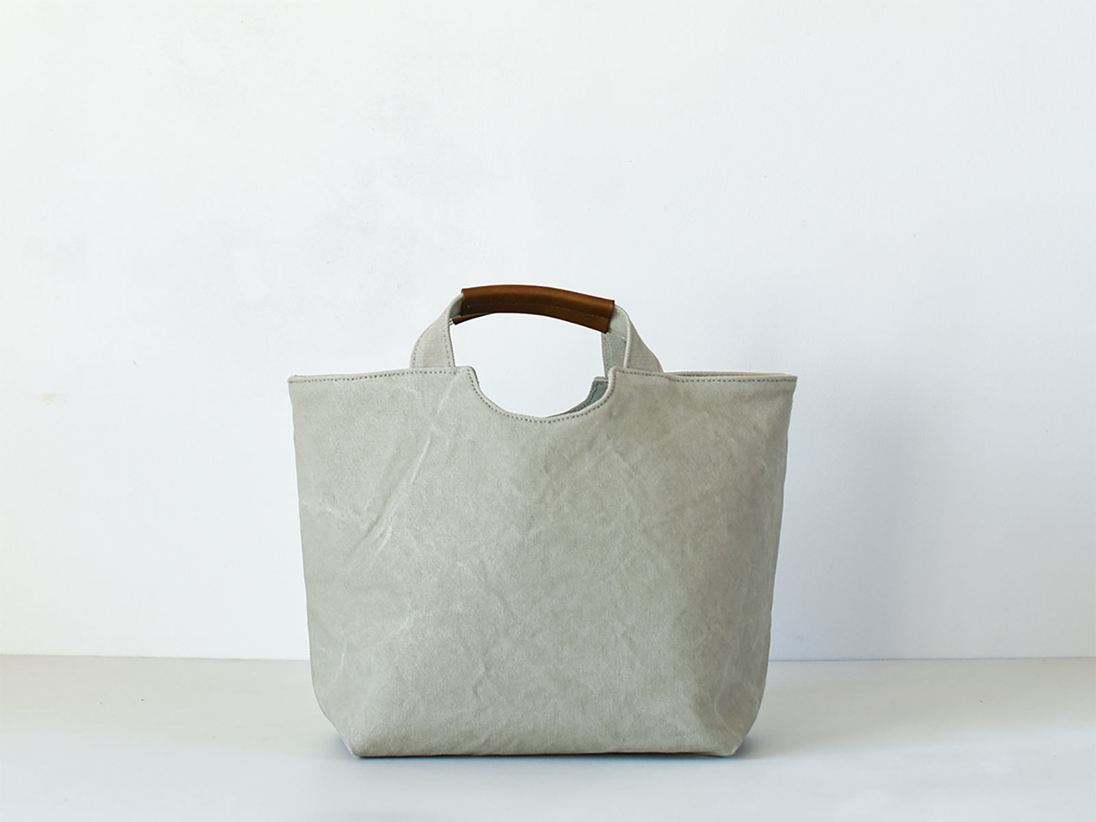 AP Hole Tote(S)