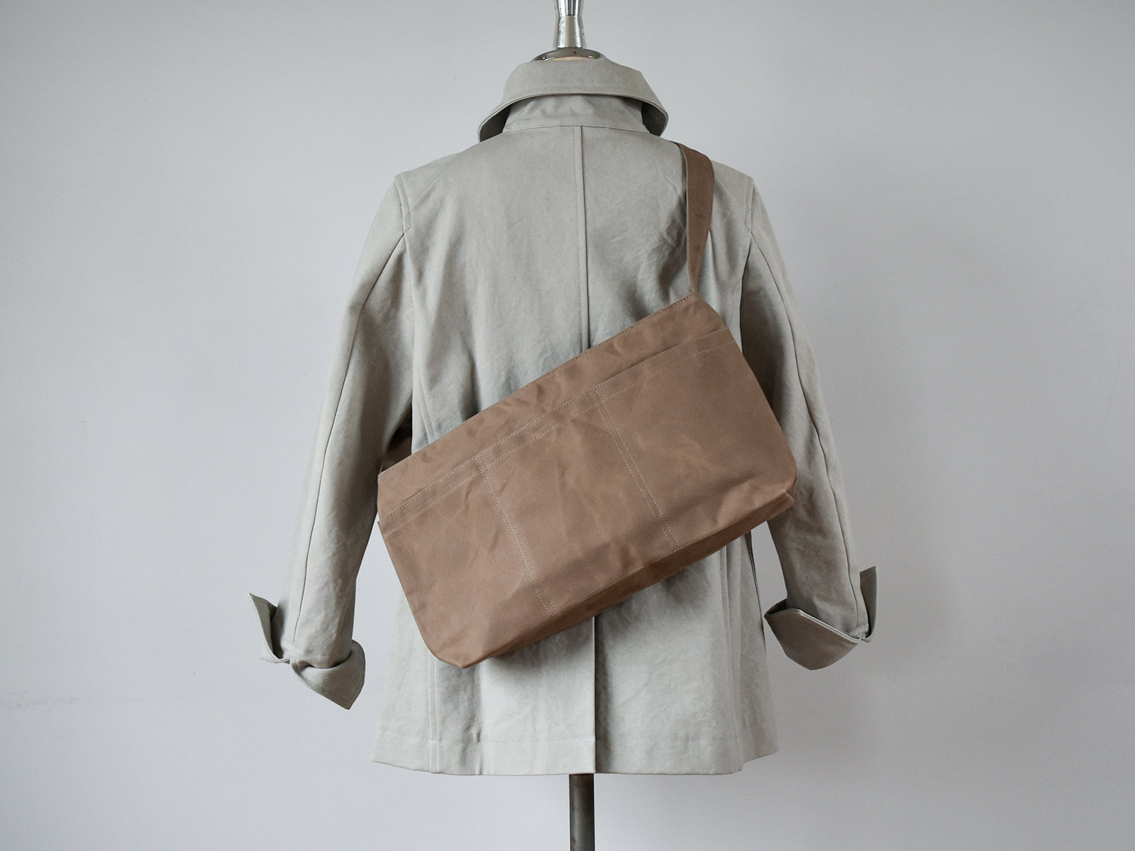 Safari Shoulder