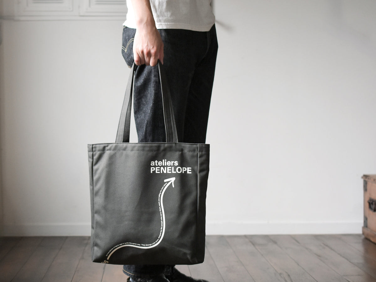30th Arrow Tote