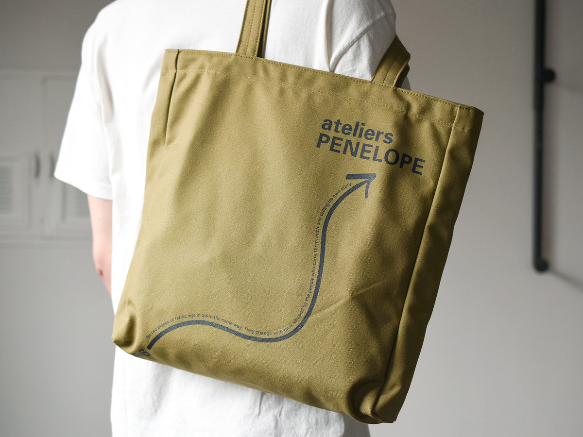 30th Arrow Tote