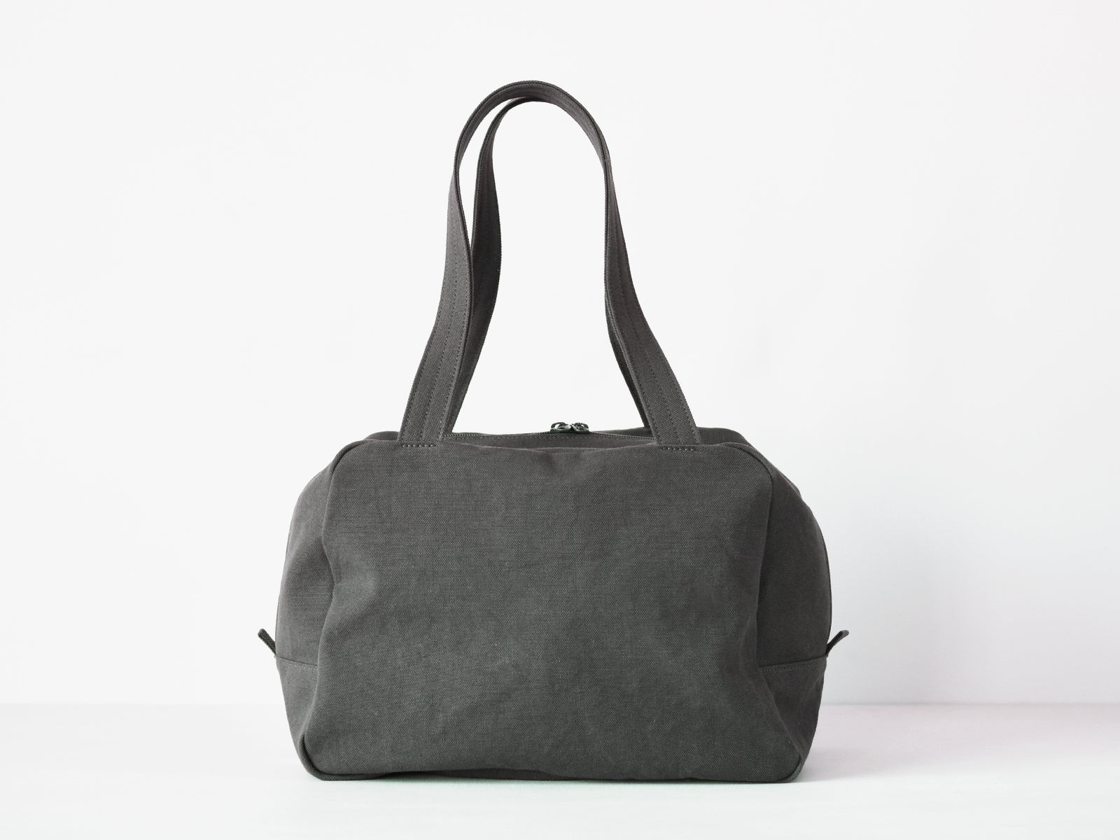 ateliers PENELOPE ボディバッグ グレー新品の Ateliers Penelope - NOMADO Store