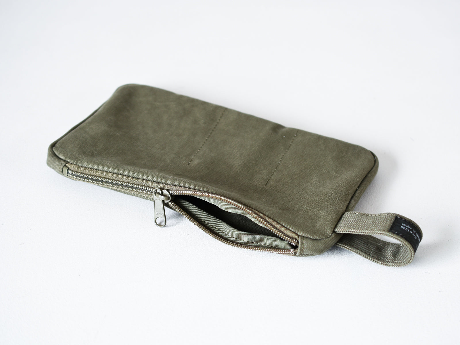Bee Pouch