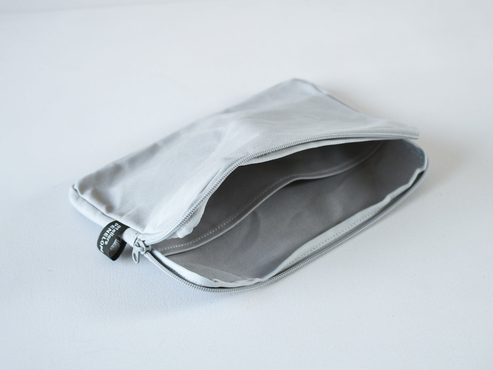 Hold Pouch（S）