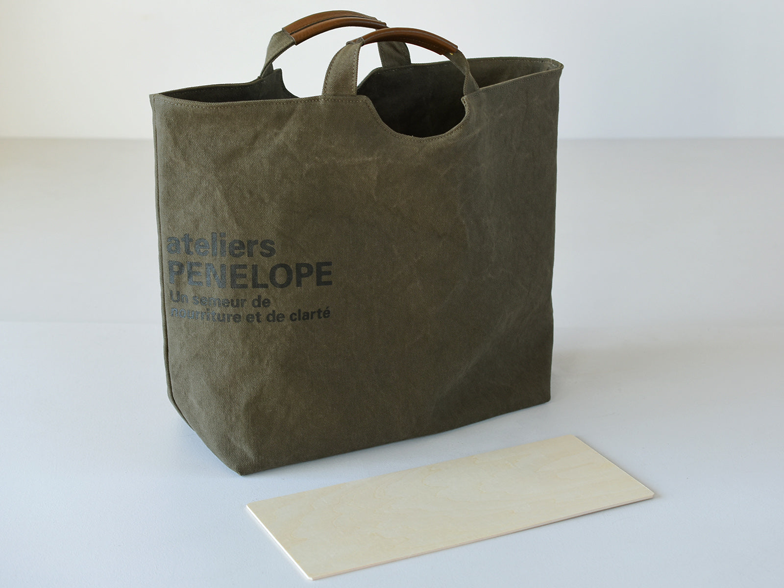 AP Hole Tote（L）