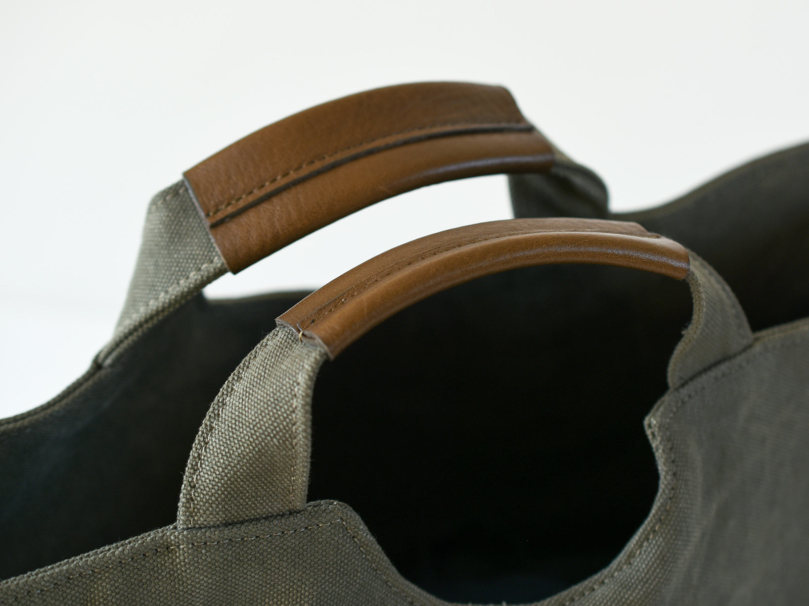 AP Hole Tote（L）